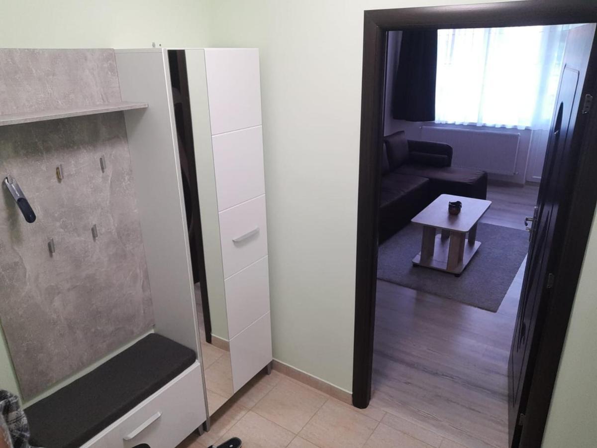 Zoldrebi Apartment Τούρντα Εξωτερικό φωτογραφία